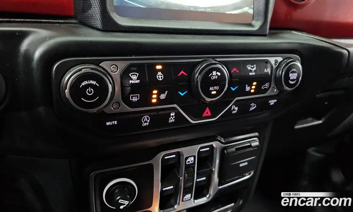 Jeep Wrangler 2020 2.0 Автомат в Москве № 302352, фото 13