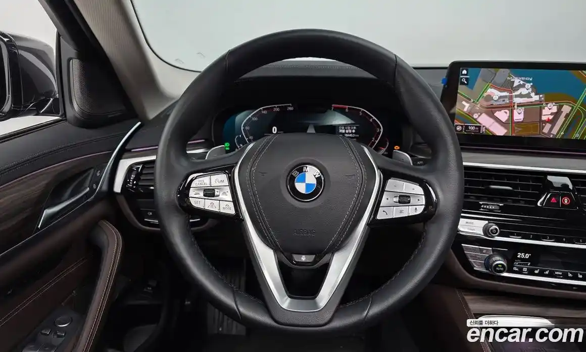 BMW 5-Series 2023 2.0 Автомат в Москве № 302636, фото 3