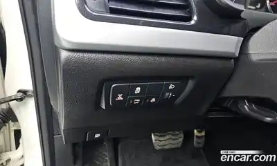 SsangYong Korando 2017 2.2 Автомат в Москве № 31238, миниатюра 8