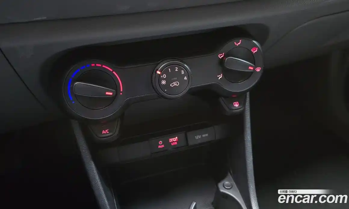 Kia Morning 2017 1.0 Автомат в Москве № 337438, фото 1