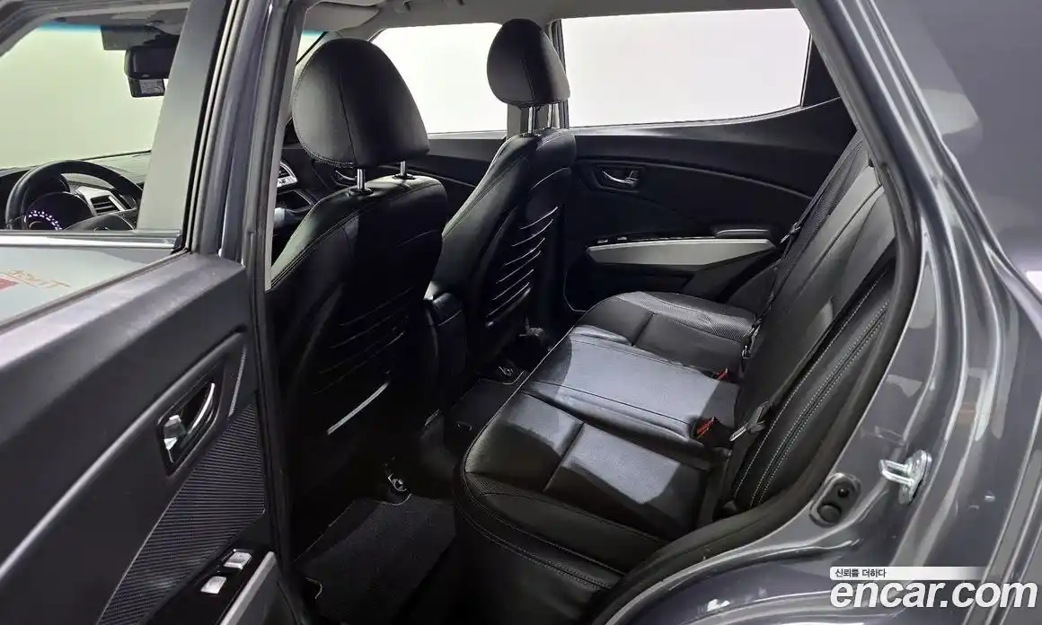 SsangYong TIBOLI 2016 1.6 Автомат в Москве № 33938, фото 13