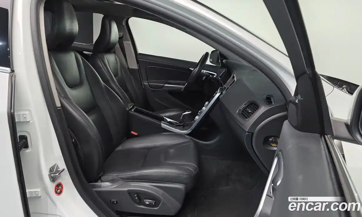 Volvo S60 2017 2.0 Автомат в Москве № 344284, фото 20