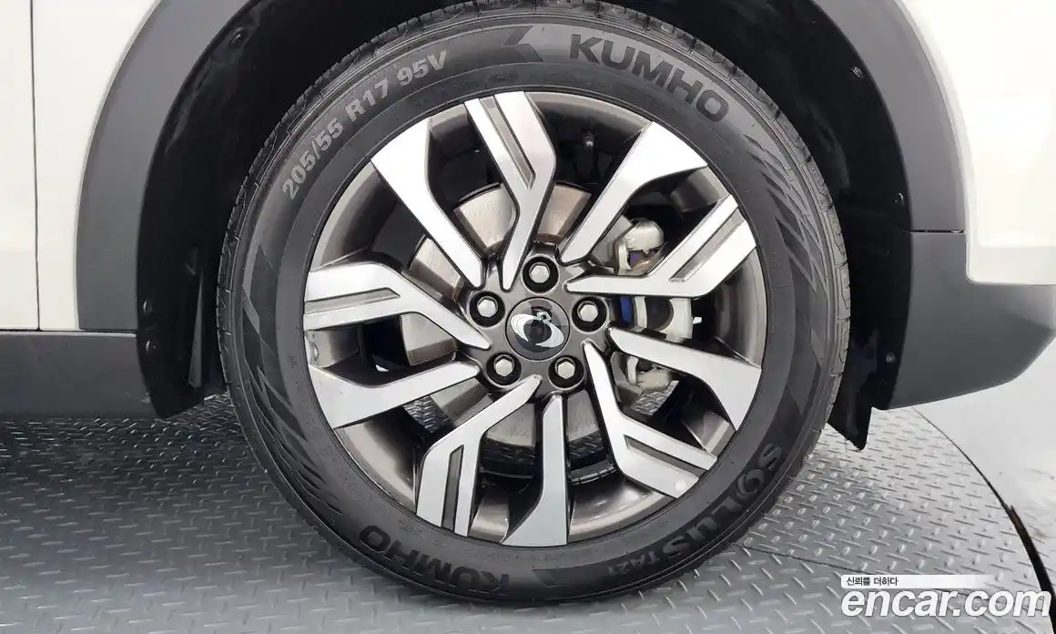 SsangYong TIBOLI 2019 1.6 Автомат в Москве № 35283, фото 14