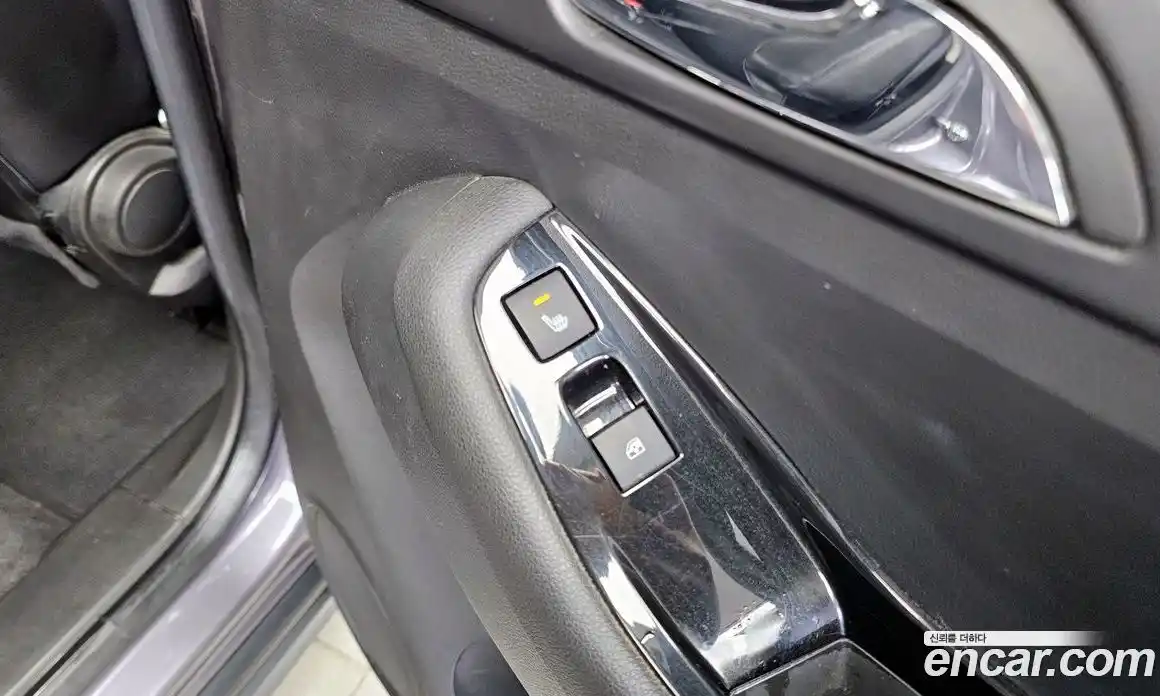 Chevrolet Orlando 2014 2.0 Автомат в Москве № 36674, фото 6