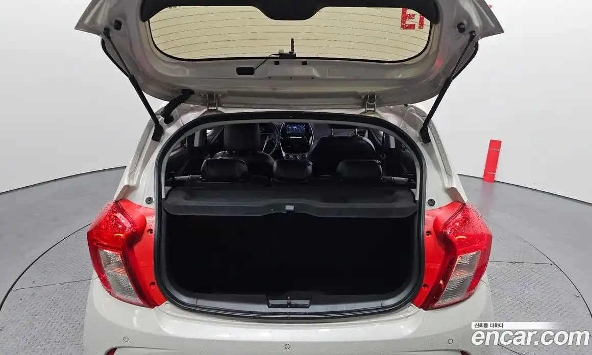 Chevrolet Spark 2018 1.0 Автомат в Москве № 39303, фото 14