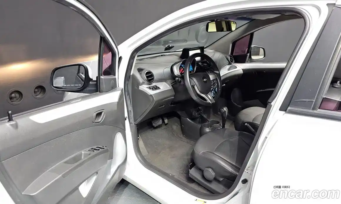 Chevrolet Spark 2015 1.0 Автомат в Москве № 40116, фото 18