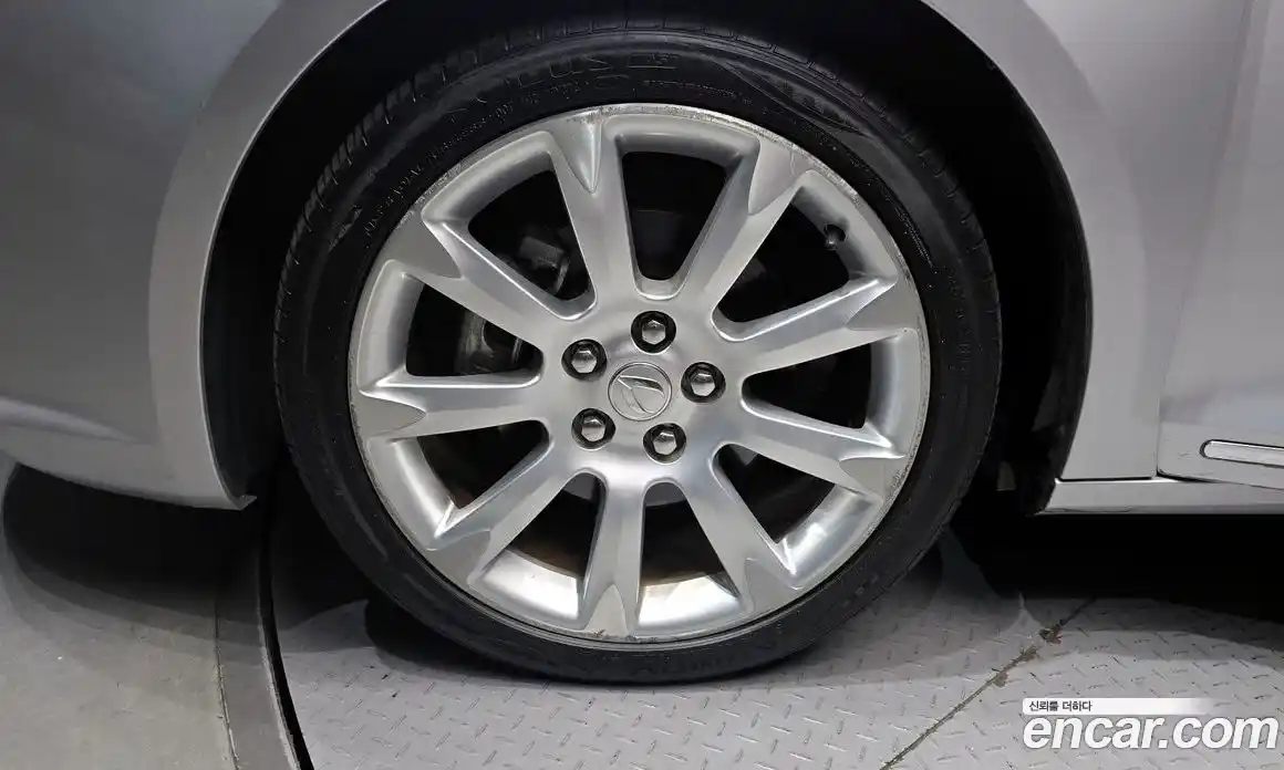 Chevrolet Alpheon 2011 3.0 Автомат в Москве № 40805, фото 10