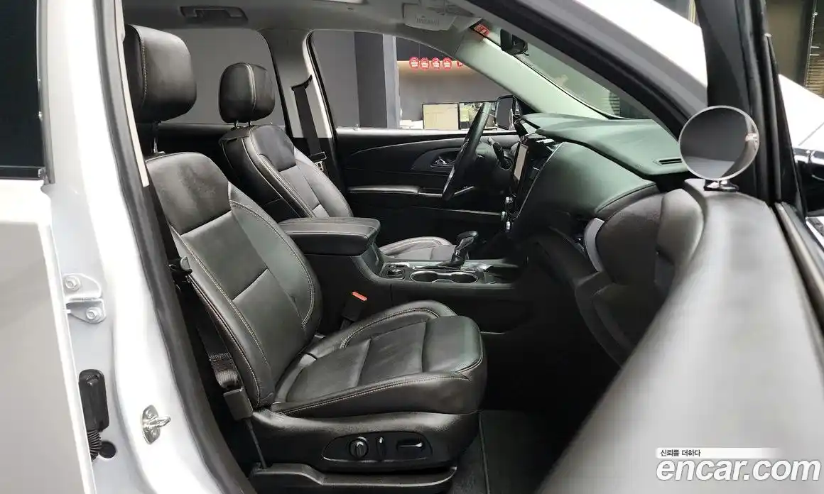 Chevrolet Traverse 2021 3.6 Автомат в Москве № 42038, фото 7