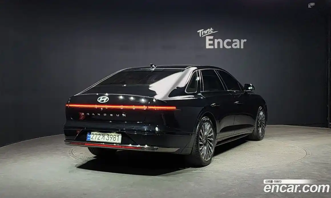 Hyundai Grandeur 2023 2.5 Автомат в Москве № 50161, фото 13