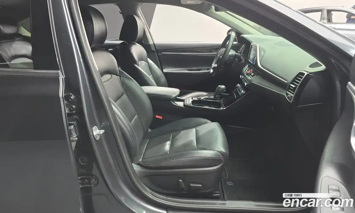 Hyundai Grandeur 2019 2.4 Автомат в Москве № 6347, фото 7