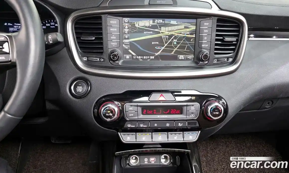 Kia Sorento 2018 2.2 Автомат в Москве № 73167, фото 16