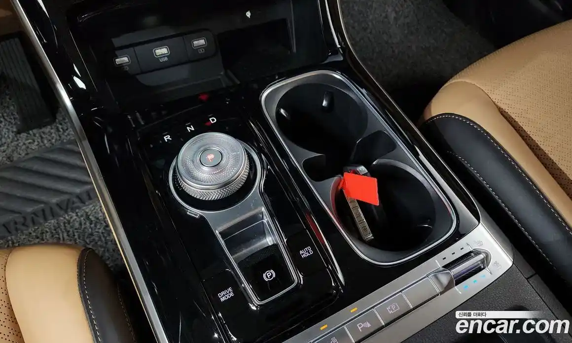 Kia Canival 2023 3.5 Автомат в Москве № 96704, фото 14