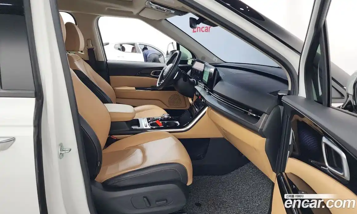 Kia Canival 2023 3.5 Автомат в Москве № 96704, фото 19