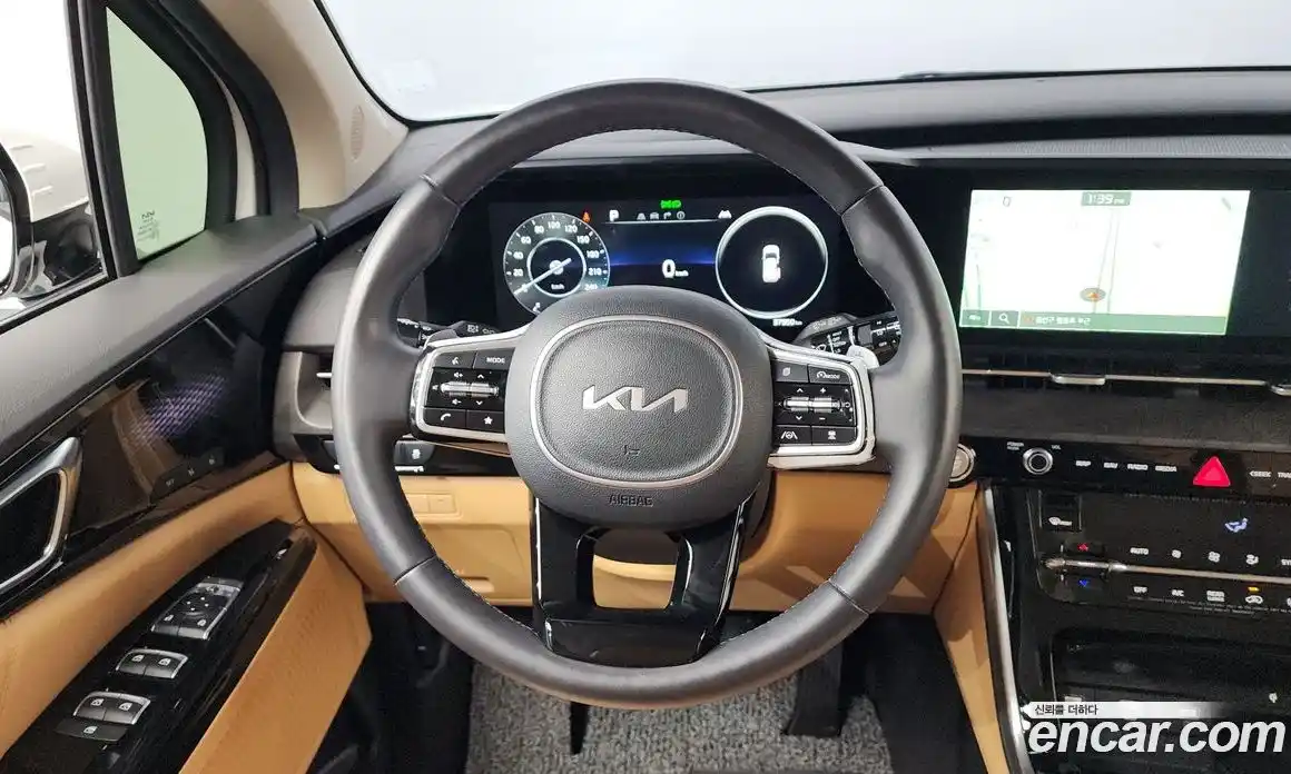 Kia Canival 2023 3.5 Автомат в Москве № 96704, фото 7