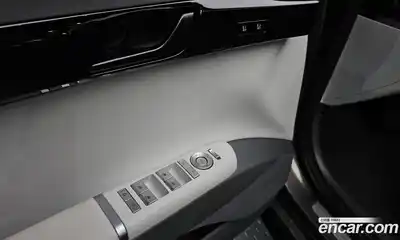 Hyundai Grandeur 2025 2.5 Автомат в Москве № 107979, миниатюра 2