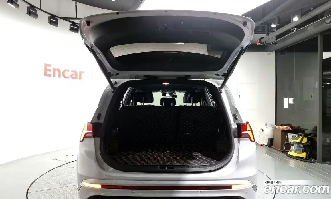 Hyundai Santa Fe 2022 2.5 Автомат в Москве № 109067, фото 16