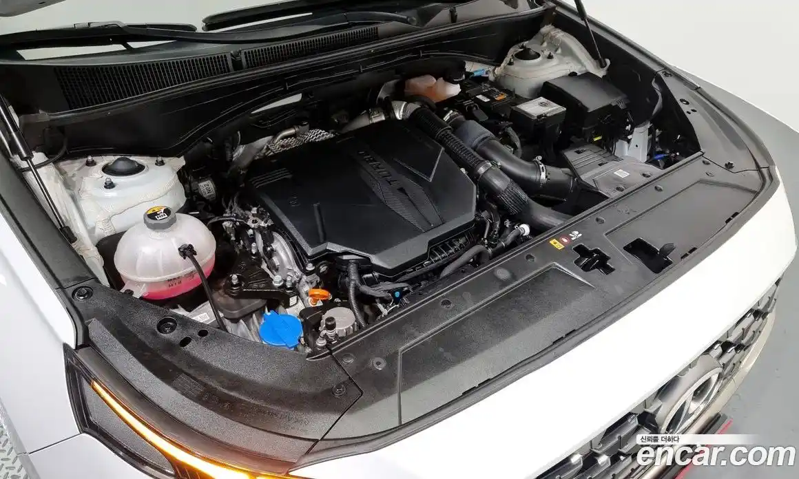 Hyundai Santa Fe 2022 2.5 Автомат в Москве № 109067, фото 20