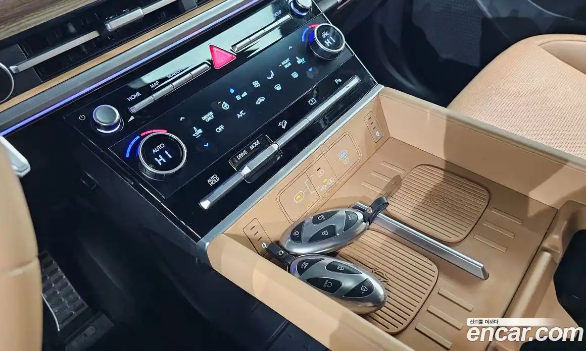 Hyundai Santa Fe 2024 1.6 Автомат в Москве № 109306, фото 13