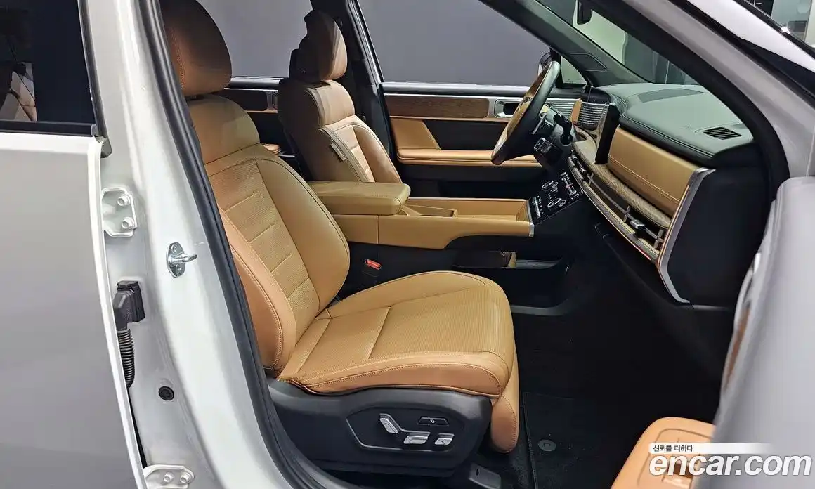 Hyundai Santa Fe 2024 2.5 Автомат в Москве № 109932, фото 7