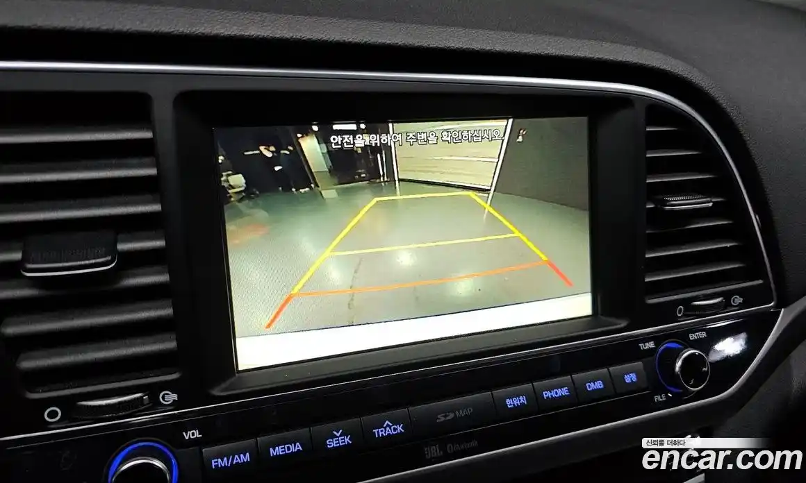 Hyundai Avante 2017 1.6 Автомат в Москве № 111172, фото 12