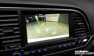 Hyundai Avante 2017 1.6 Автомат в Москве № 111172, миниатюра 12