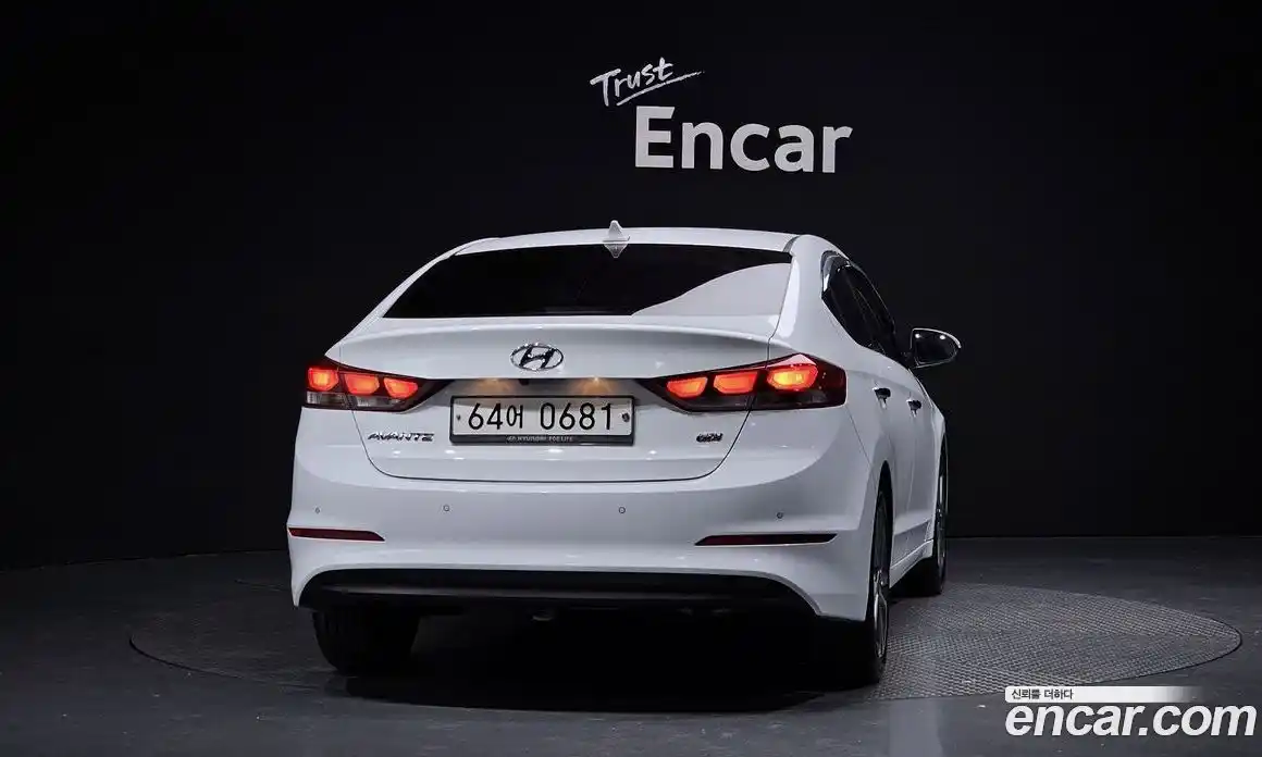 Hyundai Avante 2017 1.6 Автомат в Москве № 111172, фото 13