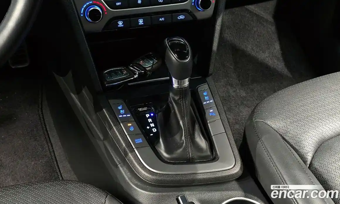 Hyundai Avante 2017 1.6 Автомат в Москве № 111172, фото 17