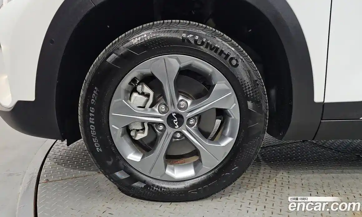 Kia Seltos 2024 1.6 Автомат в Москве № 114070, фото 20