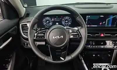 Kia Seltos 2024 1.6 Автомат в Москве № 114070, миниатюра 9