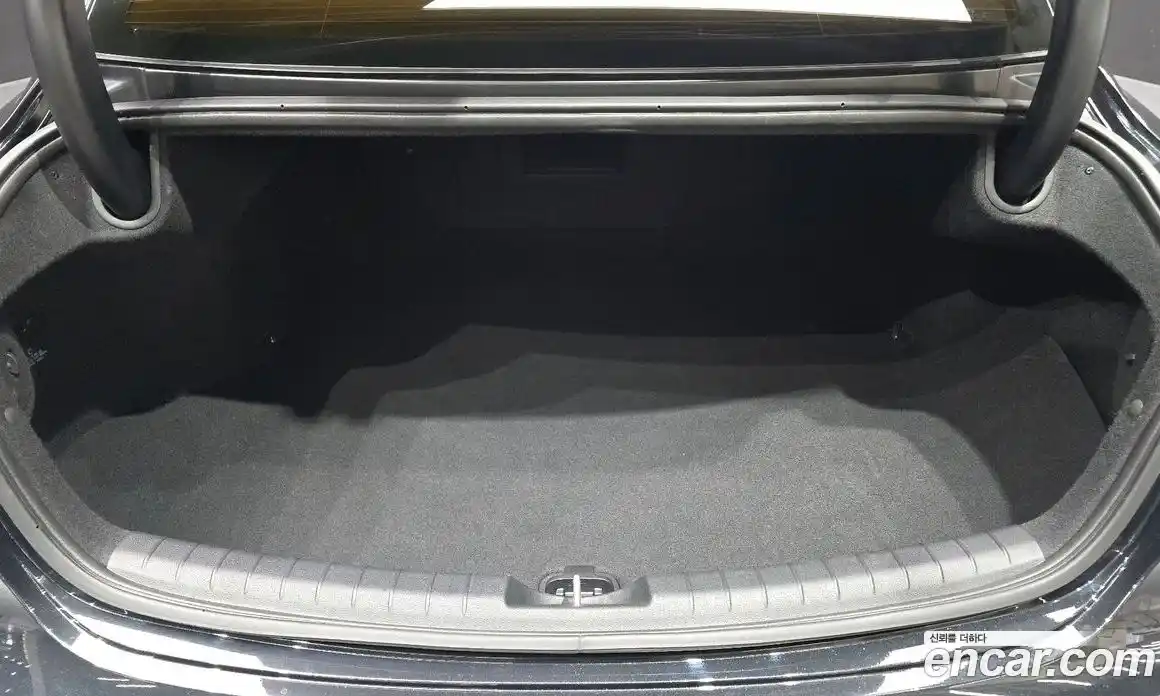 Hyundai Grandeur 2022 2.5 Автомат в Москве № 118543, фото 8