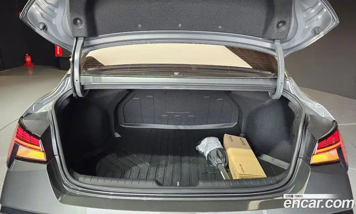 Hyundai Avante 2025 1.6 Автомат в Москве № 119242, фото 7