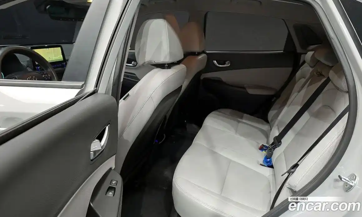 Hyundai Kona 2021 1.6 Автомат в Москве № 12054, фото 3