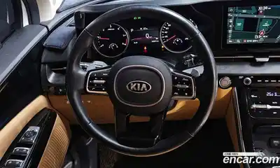Kia Canival 2021 2.2 Автомат в Москве № 121519, миниатюра 11