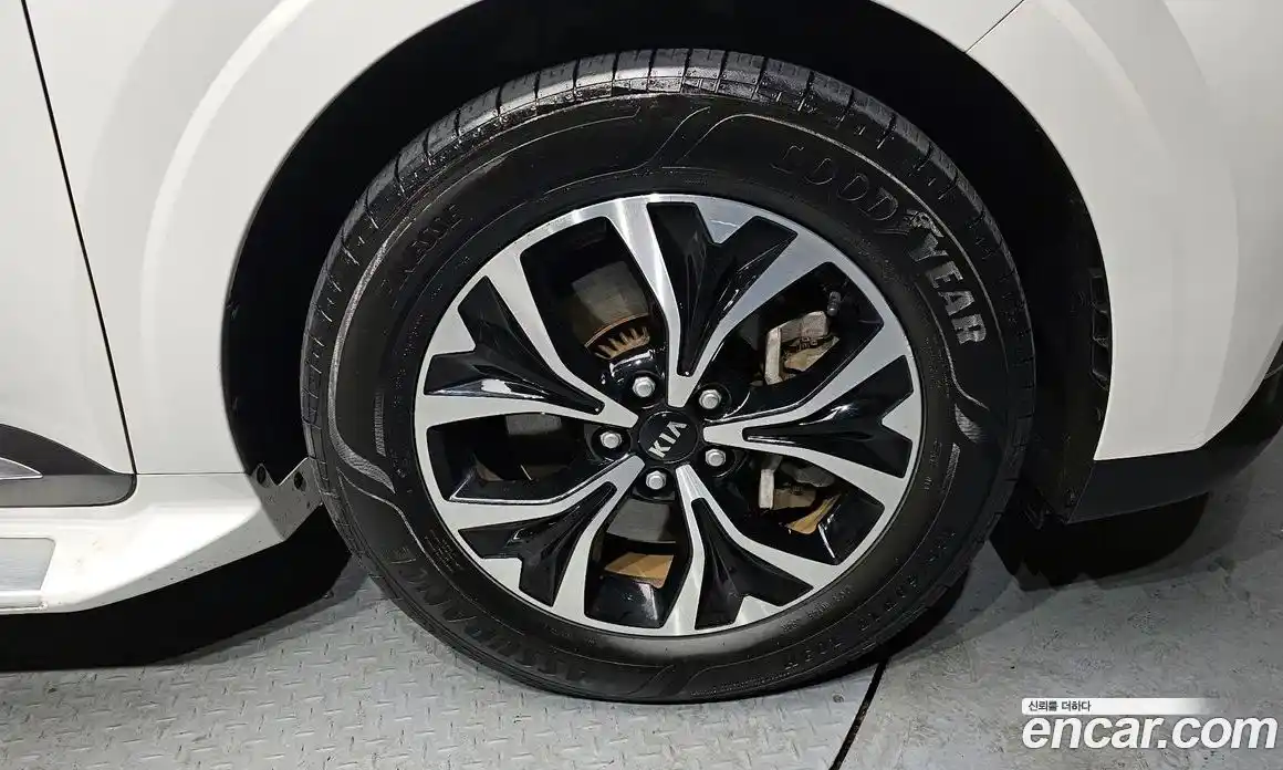 Kia Canival 2021 2.2 Автомат в Москве № 121519, фото 18