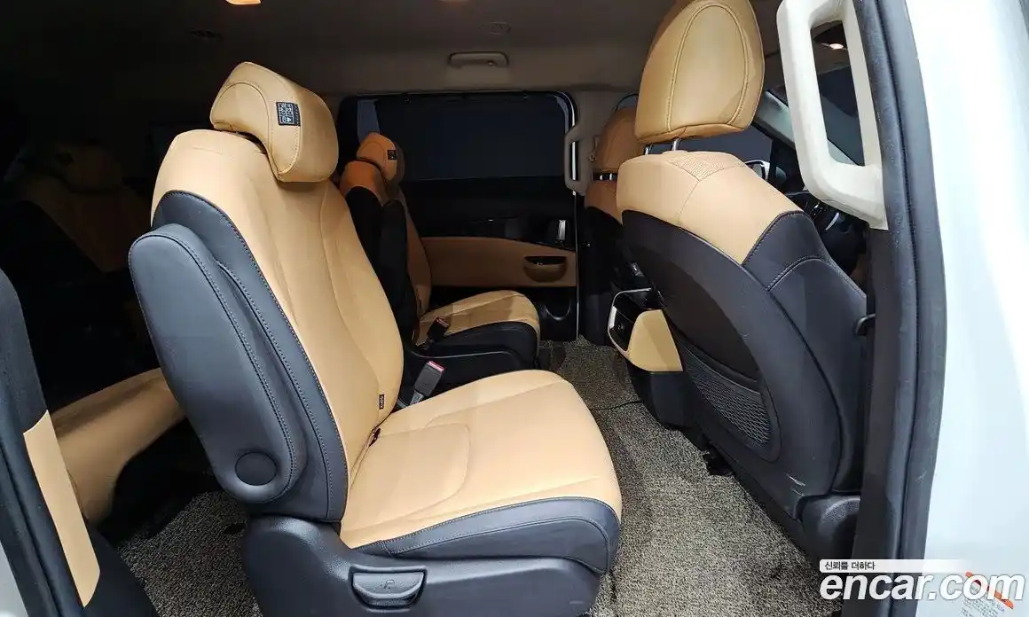 Kia Canival 2021 2.2 Автомат в Москве № 121519, фото 7