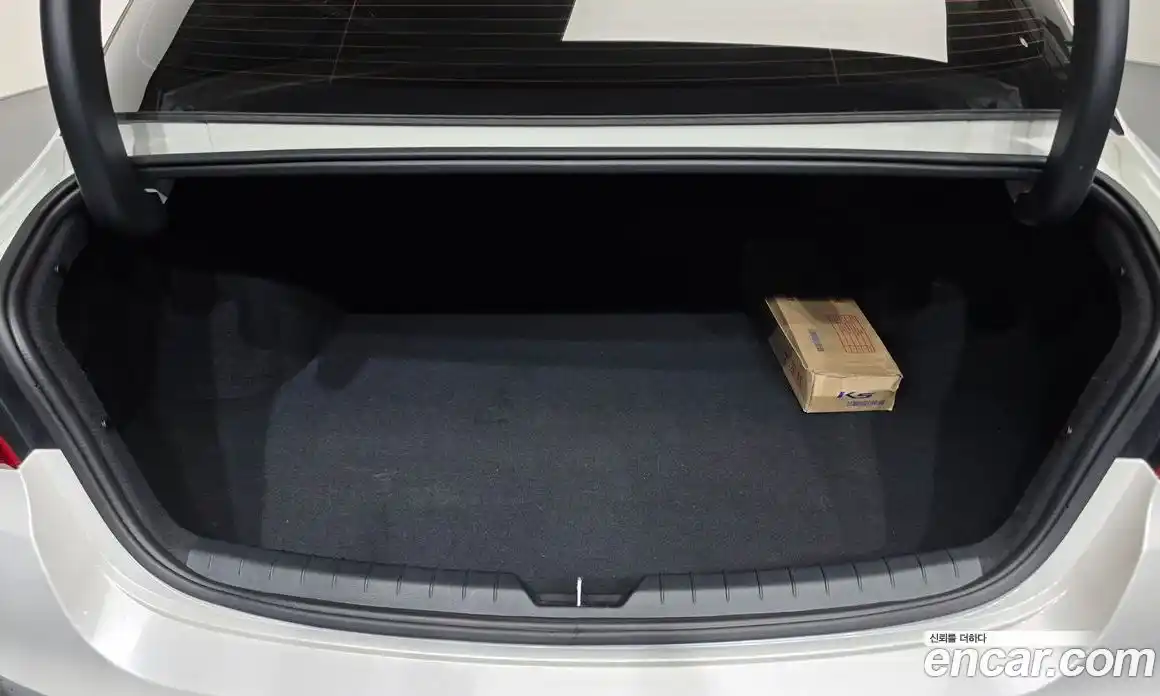 Kia K5 2021 2.0 Автомат в Москве № 121623, фото 14