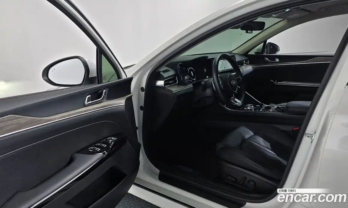 Kia K5 2021 2.0 Автомат в Москве № 121623, фото 10