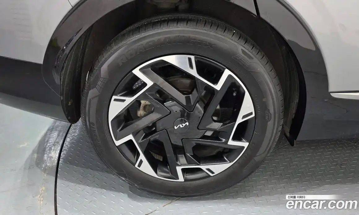 Kia Sportage 2023 1.6 Автомат в Москве № 122396, фото 11