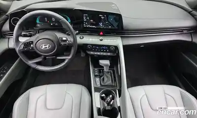 Hyundai Avante 2024 1.6 Автомат в Москве № 124865, миниатюра 4