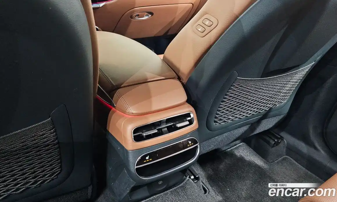 Genesis GV70 2023 2.5 Автомат в Москве № 12947, фото 19