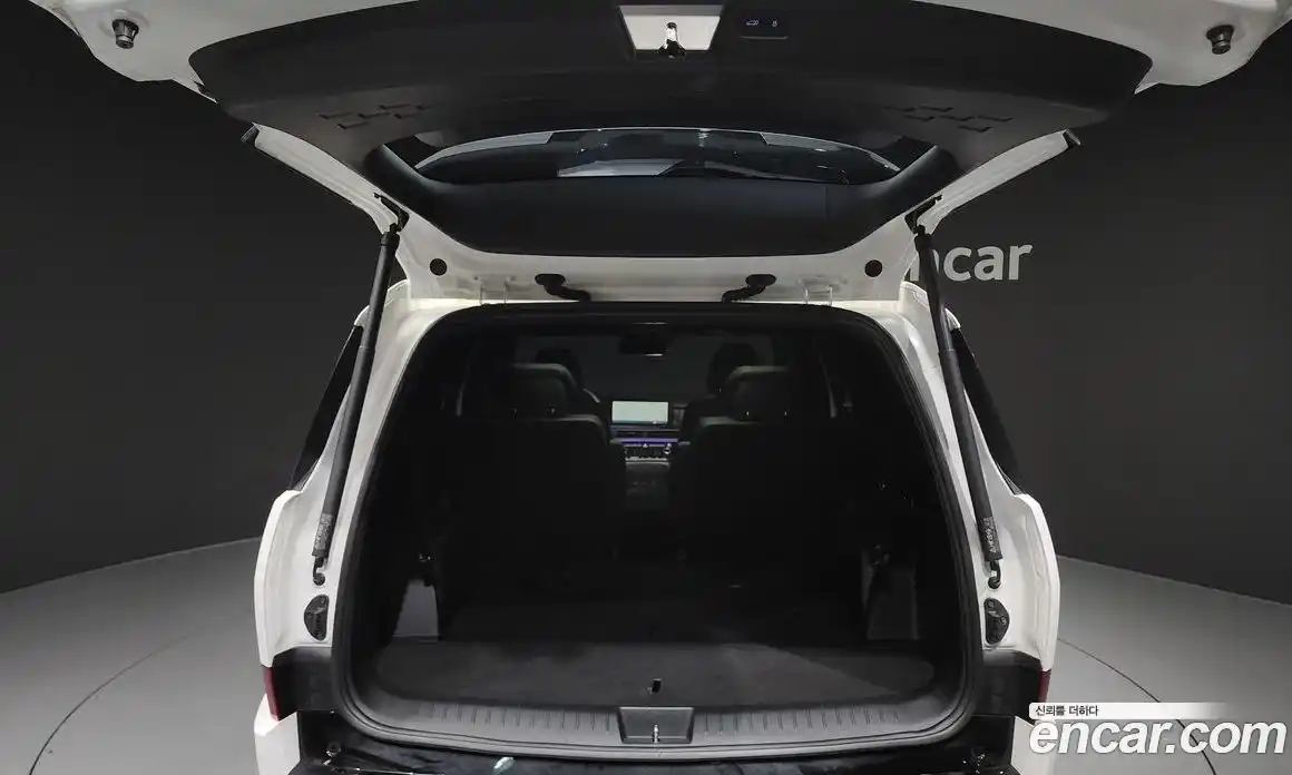 Hyundai Santa Fe 2024 2.5 Автомат в Москве № 130670, фото 16