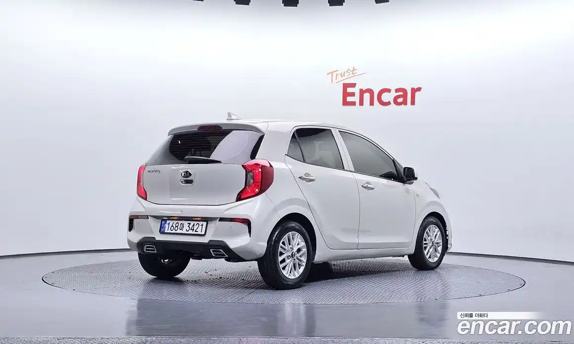 Kia Morning 2021 1.0 Автомат в Москве № 131825, фото 16