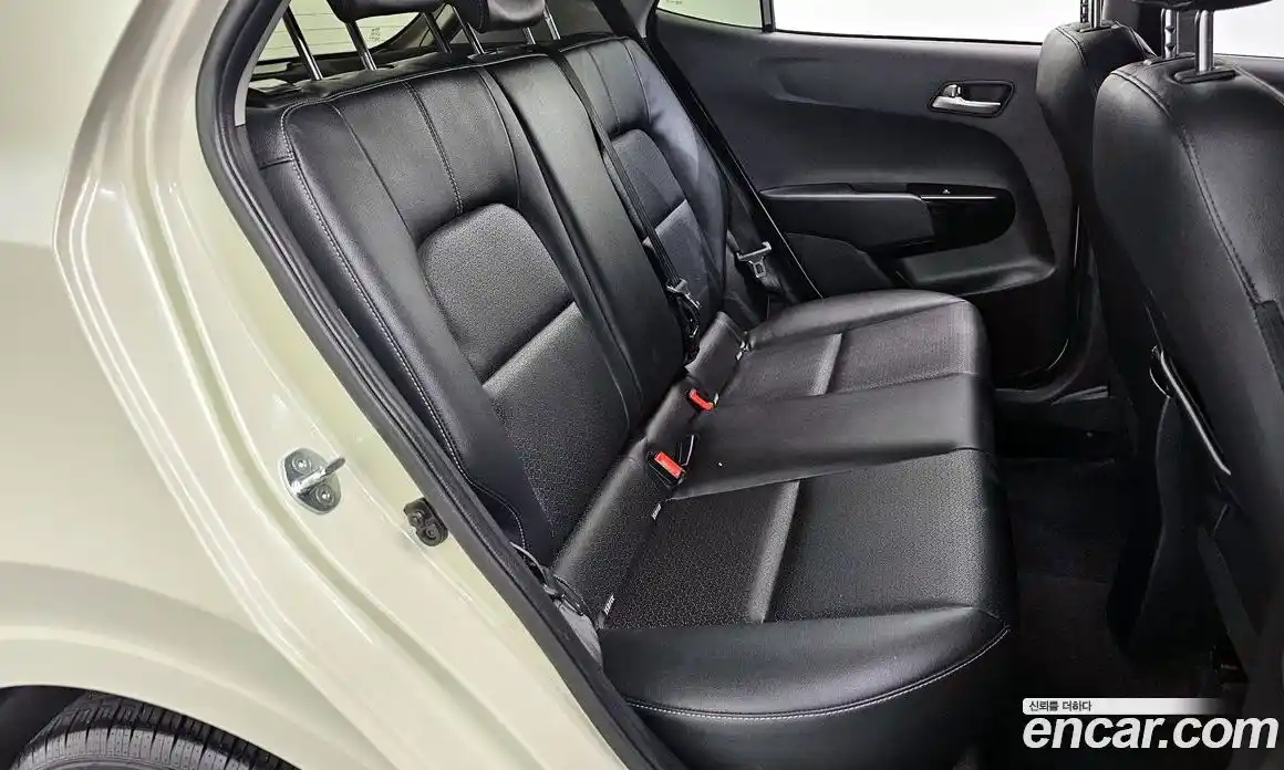 Kia Morning 2021 1.0 Автомат в Москве № 131825, фото 3