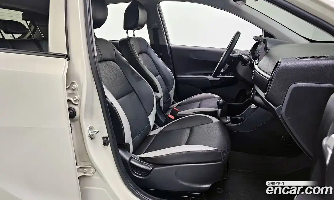 Kia Morning 2021 1.0 Автомат в Москве № 131825, фото 9