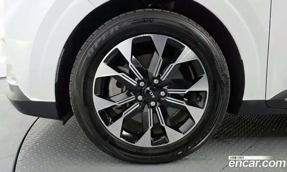 Kia Canival 2023 2.2 Автомат в Москве № 132057, фото 17