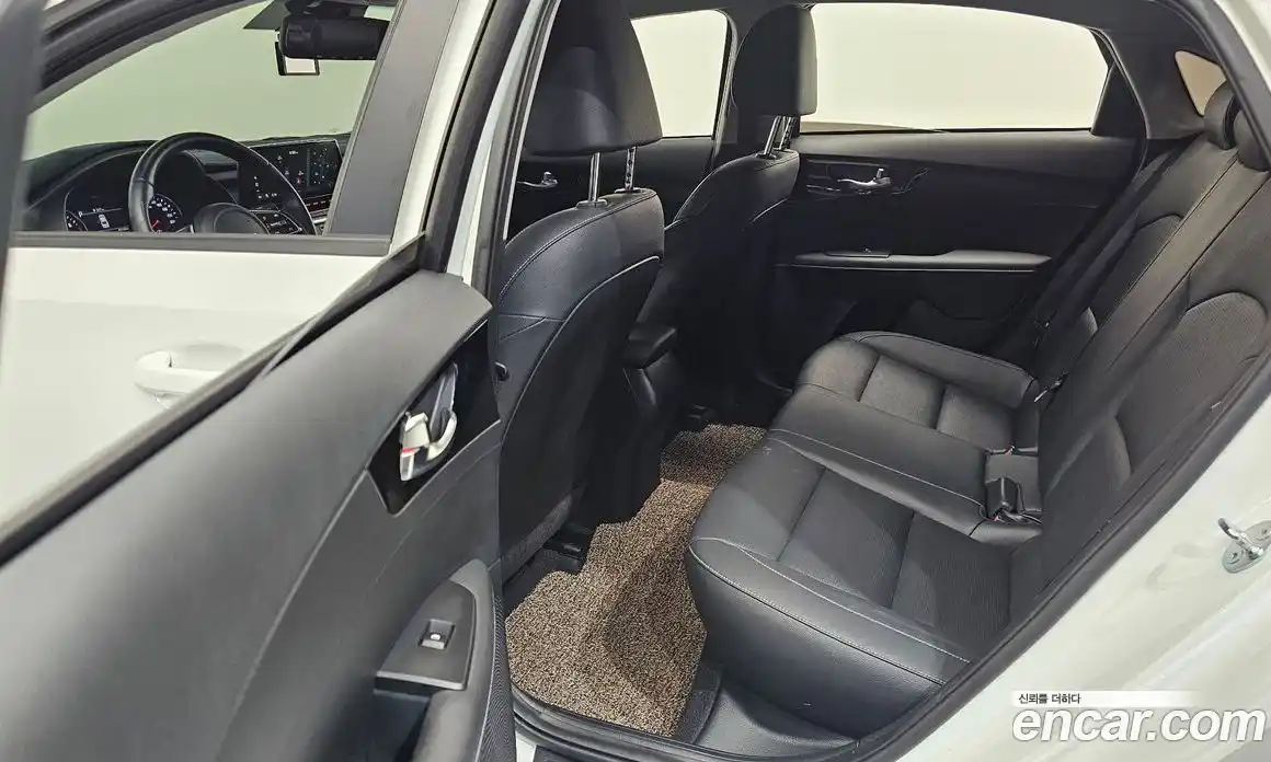 Kia K3 2024 1.6 Автомат в Москве № 134374, фото 20