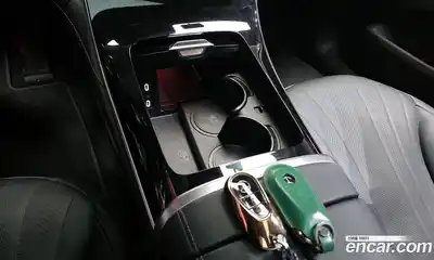 Mercedes-Benz EQE 2023 0.3 Автомат в Москве № 139578, миниатюра 3