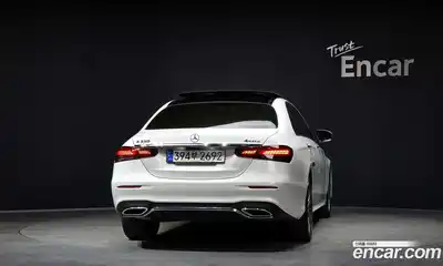 Mercedes-Benz E-Class, 2022