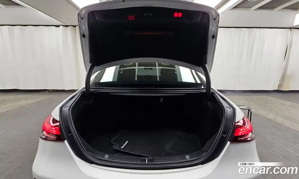 Mercedes-Benz E-Class 2022 2.0 Автомат в Москве № 139597, фото 15