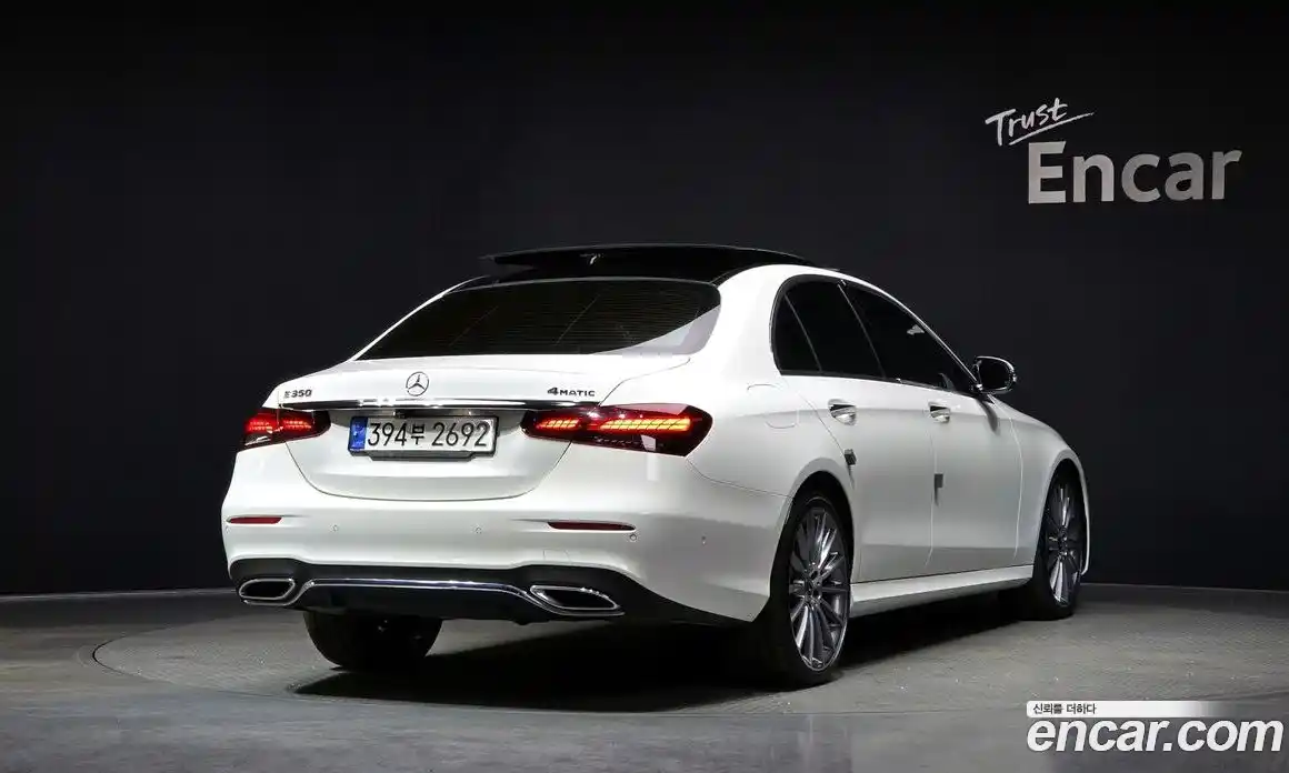 Mercedes-Benz E-Class 2022 2.0 Автомат в Москве № 139597, фото 16